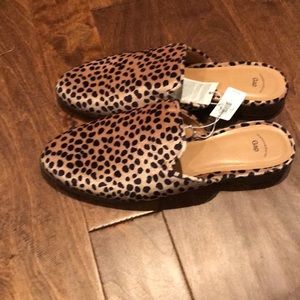 gap leopard mules